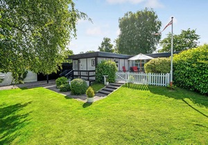 Nice home in Augustenborg with WiFi