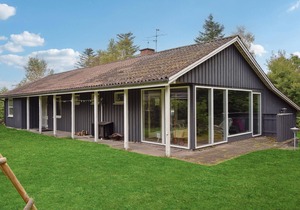 Nice home in Glesborg with WiFi