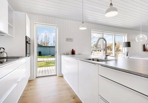 Nice home in Glesborg with sauna