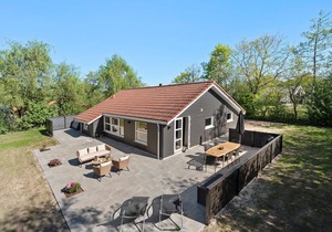 Nice home in Hemmet with sauna