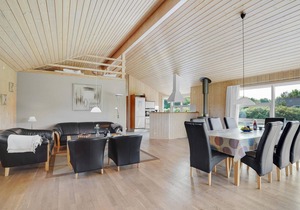 Nice home in Hovborg with sauna