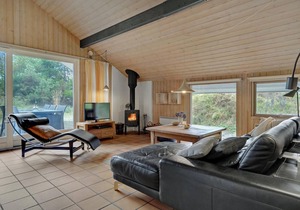 Nice home in Rømø with sauna
