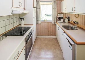 Nice Home In Samsø With Kitchen