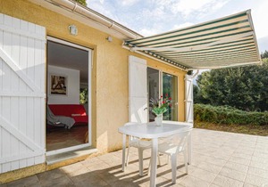 Nice home in Sisco w/ 2 Bedrooms