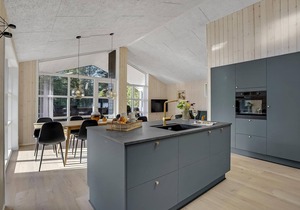 Nice home in Ulfborg with kitchen