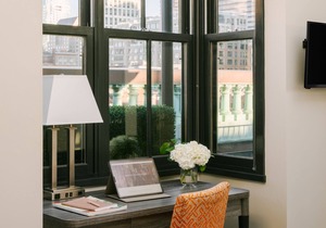 No. 284 powered by Sonder | Stellar Queen Room+ w/Balcony