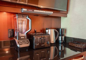 No Resort Fee Strip View Suite + Free Valet+ Pool