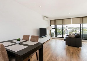 North Point Retreat - Mornington