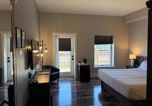 Northport Inn Boutique Hotel Room 6