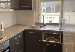 Notting Hill, 2 bedroom in great location.