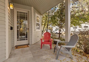 NW Broadway Downtown | Old Bend neighborhood, walk everywhere!