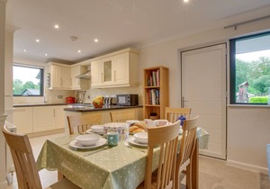 Oakdene Cottage - Three Bedroom House, Sleeps 6