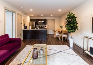 Oaklawn Luxury Stay!