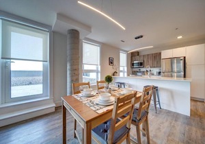 Ocean Bay New Luxury Condo Sleeps 5 Parking, Coffee, AC