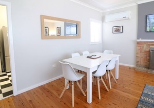 Ocean Bliss at Blacksmiths-Short walk to the beach