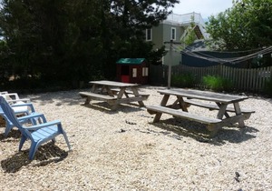 Ocean Block. Surf City. Duplex. Beach Badges. WIFI. Updated Kitchen. Deck.Surf.