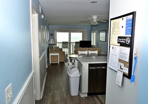 Ocean Front with Incredible Views - newly remodeled, pool, in-unit washer/dryer