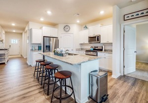 Ocean View Beach Club with Fast WiFi, Shared Pool, Gym, & More - Close to Beach