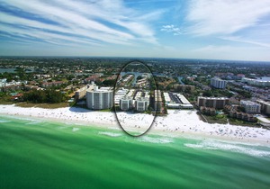 Ocean View Right on Beach 2br/2ba Steps to #1 Beach Directly on Siesta Key