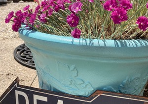 OceanBlock! 6 houses to beach. Aug 23-30 rate 3495! Fall weekends& mini week