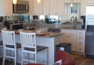 Oceanfront - 4th floor - Million dollar view!