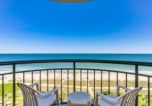Oceanfront Condo W Balcony/ King Bed Meridian Plaza