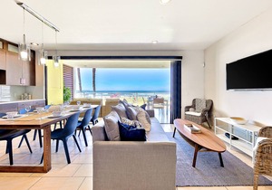 Oceanfront condo with unobstructed ocean views & central AC - dog-friendly