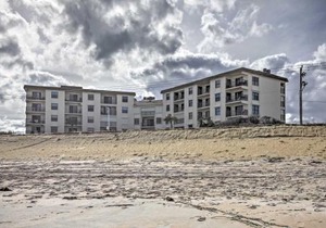 Oceanfront Ormond Beach Condo with Pool Access!