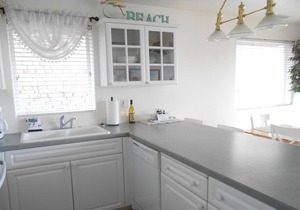 Oceanfront unobstructed view, close to town - perfect for families