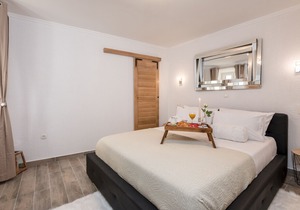 Old town Dubrovnik- New fully renovated apartment situated inside of city walls