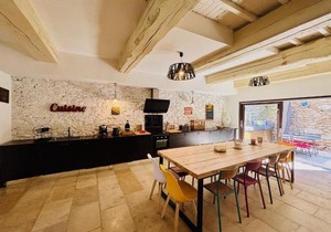 Olonzac Escape Pool & Charm