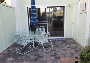 On Gulf/Pool Side/Beach 200 Steps