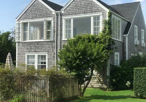 ON Sconset bluff-private beach access-bike or walk to village