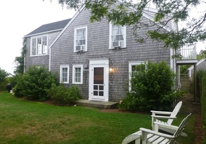 ON Sconset bluff-private beach access-bike or walk to village