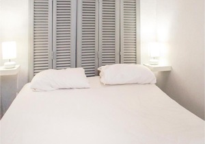 One-Bedroom Apartment in Barjac