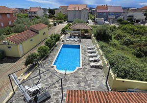 One bedroom apartment with terrace Bibinje, Zadar (A-6121-b)