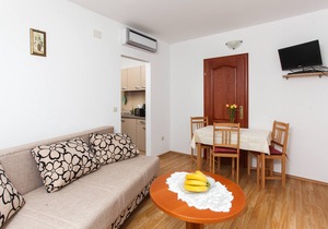 One bedroom apartment with balcony and sea view Lopud, Elafiti (A-12910-c)