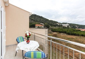 One bedroom apartment with balcony and sea view Lopud, Elafiti (A-12910-c)