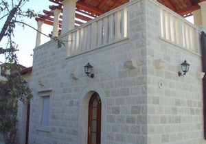 One bedroom house with terrace Postira, Brač (K-701)