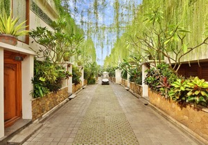 One Bedroom Villa, Private Pool, 5 minutes drive from the heart of Seminyak