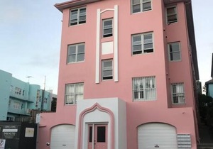 Only 100m from the sand at Iconic Bondi Beach