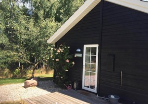 Only 400 meters from the water is this lovely and cozy holiday home in a lovely.