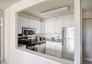Open River North 1BR w/Gym, W/D, near Magnificent Mile, by Blueground