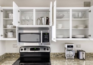 Open River North 1BR w/Gym, W/D, near Magnificent Mile, by Blueground