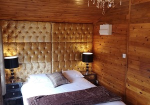 Otter 3 (Hot Tub) HuntersMoon-Warminster-Bath-Salisbury