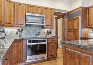 Outpost: Grand View 3230 - Air Conditioning!