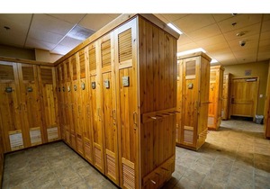 Outstanding 2BR in River Run. Fully stocked, steps from gondola and shopping