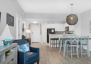 ⛱️Palms 2711 | Lagoon Pool+ Beach Nearby