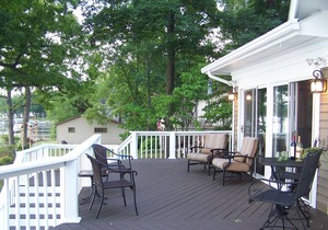 Panoramic View of Conesus Lake. 3 BR, 2 bthrm, lakeside, large deck! Sleeps 6