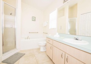 Paolo's Creekside Vacation Home